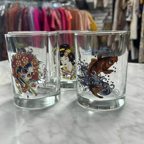 Ed Hardy | Set of 4 Tattoo Design Glasses High Ball Cocktail Glasses Juice - Picture 1 of 9